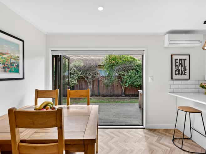 4 Hyatt Grove, Greenmeadows