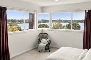 232 Welcome Bay Road, Welcome Bay