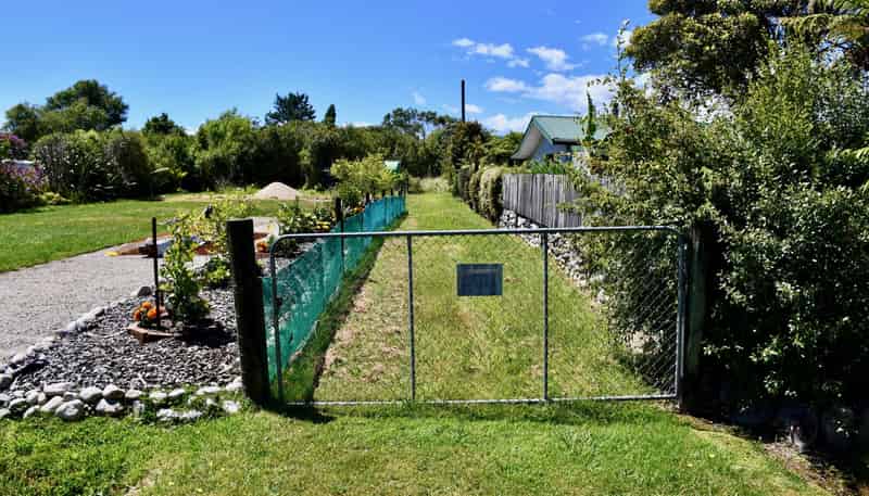 9 Nikau Heights, Little Wanganui