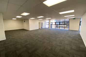 Penrose Showroom & Warehouse | 590 m2