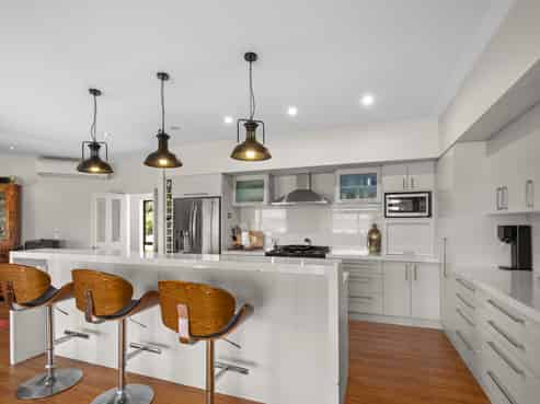 317 Golden Road Springvale, Alexandra