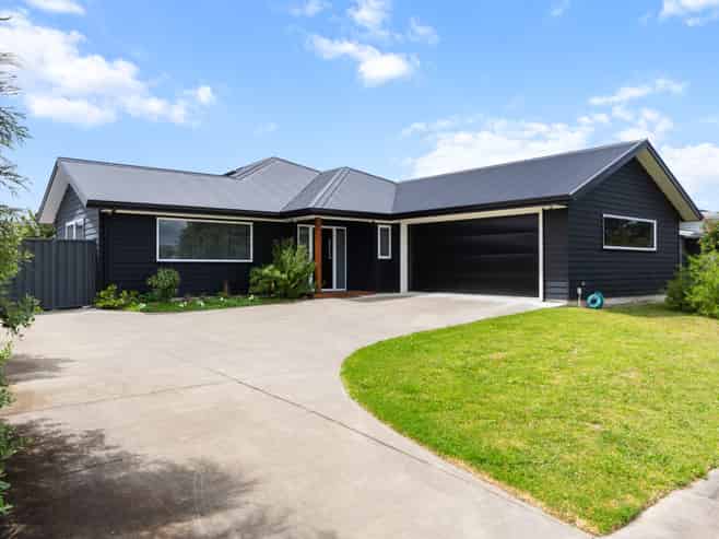 5 Fortis Place, Lytton West