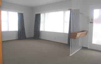 2/102 Te Atatu Road, Te Atatu South