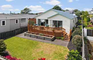 9a Bradbury Road, Botany Downs