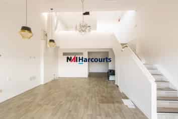 Fantastic Browns Bay Retail  