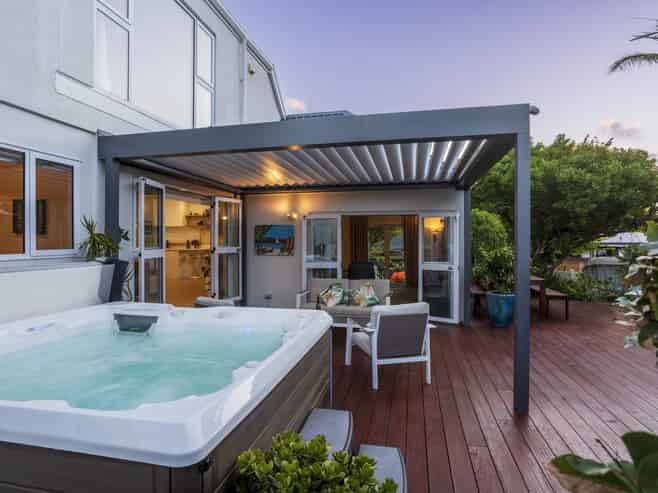 16 Waipuia Place, Greenhithe