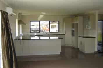 23 Gandalf Cr, Paraparaumu