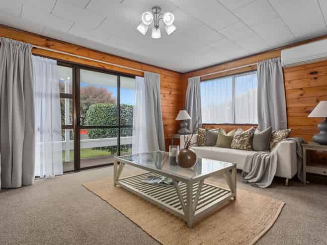 1/13 James Street, Whakatane