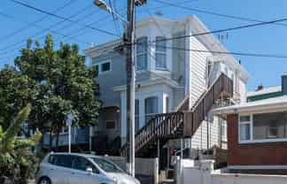 2/8 Howard Street, Mount Cook