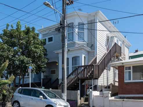 2/8 Howard Street, Mount Cook