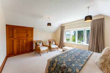 168 North Street, West End