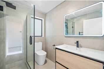 2/31 McLeod Road, Weymouth