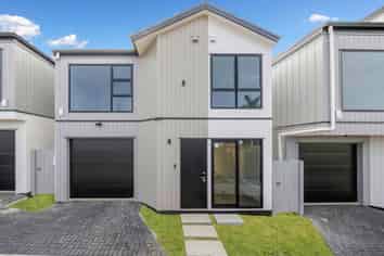 2/31 McLeod Road, Weymouth