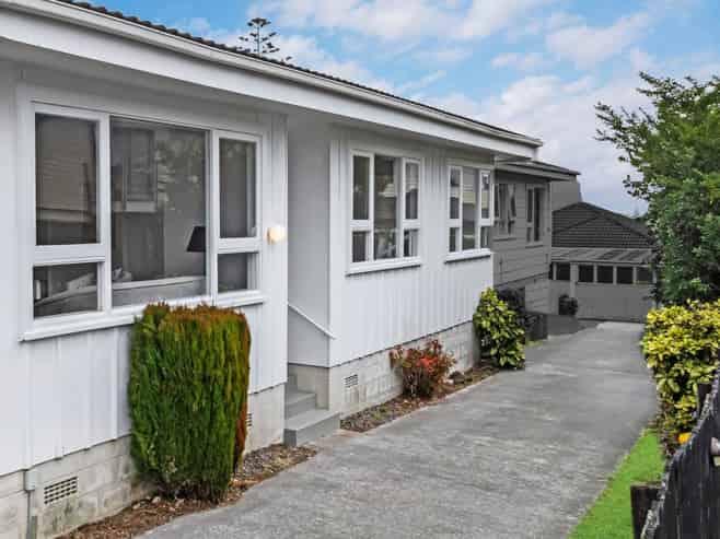 2/346 Richardson Road, Mount Roskill