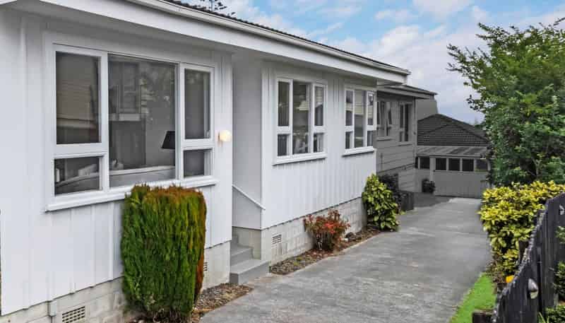 2/346 Richardson Road, Mount Roskill