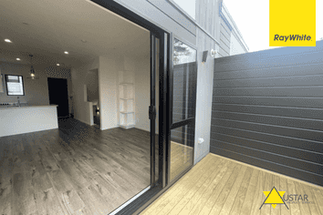 25/241 Don Buck Road, Massey