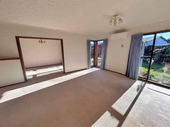 10 Kowai Pl, Amberley