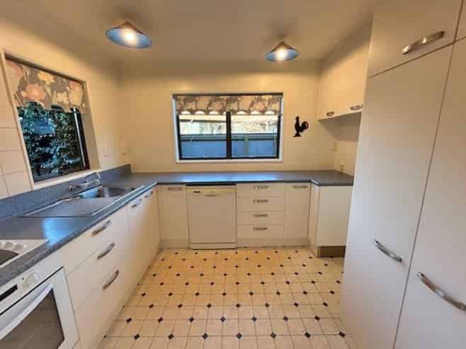 10 Kowai Pl, Amberley