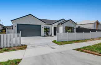 12 Kanono Way, Helensville