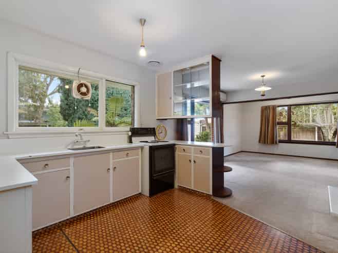 59 Woodbury Street, Russley