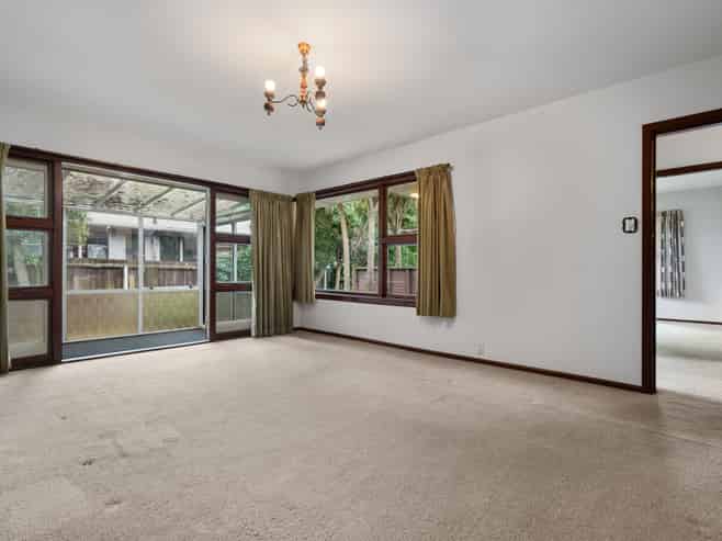 59 Woodbury Street, Russley