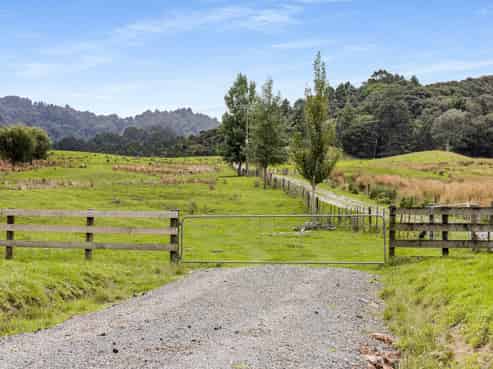 Lot 4 354 Mountain Road, Maungaturoto