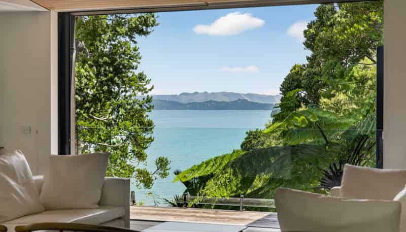 34 Arapito Road, Titirangi