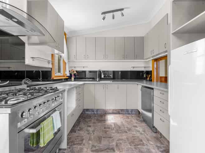 30a Pohutukawa Place, Bell Block