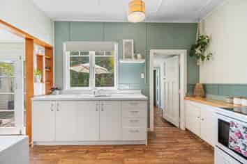 60 McGrath Street, Napier South