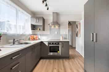 364 Roscommon Road, Manurewa