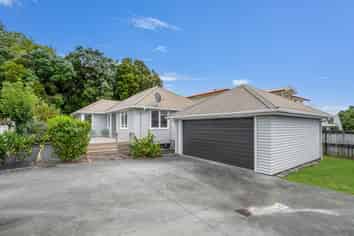 235 Waihi Road, Judea
