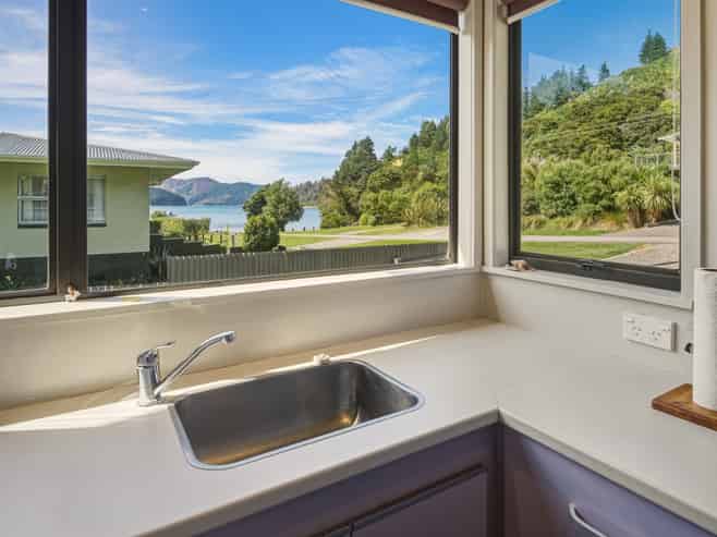 7 Hakahaka Road, Port Underwood