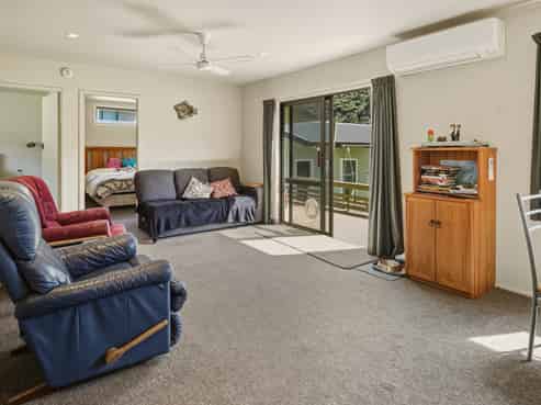 7 Hakahaka Road, Port Underwood