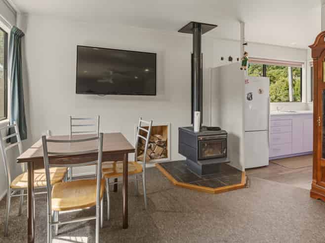 7 Hakahaka Road, Port Underwood