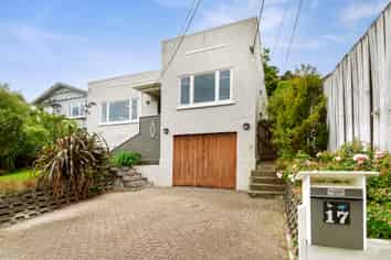 17 Woodvale Grove, Fairfield