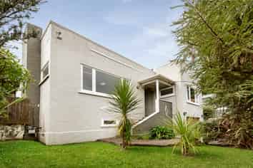 17 Woodvale Grove, Fairfield