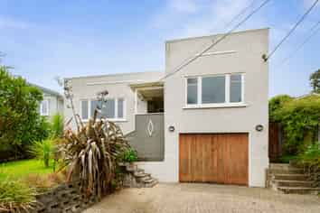 17 Woodvale Grove, Fairfield