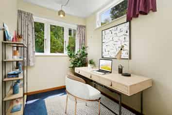 17 Woodvale Grove, Fairfield