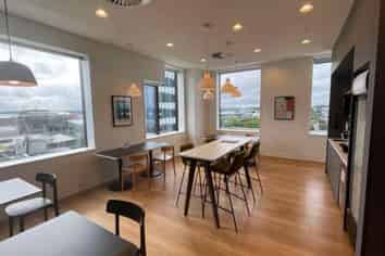 Serviced Office with Receptionist