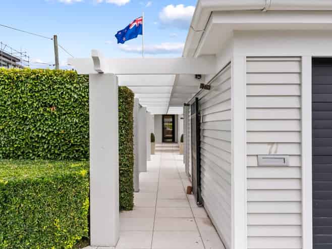 71 Selwyn Avenue, Mission Bay