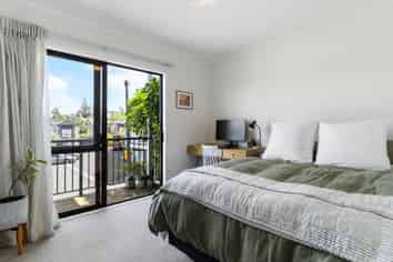 4/94 Glengarry Road, Glen Eden