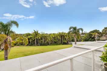13/340 Gulf Harbour Drive, Gulf Harbour
