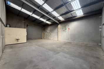 Tidy and Well-Presented Industrial Units. 