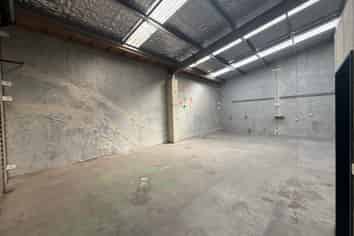 Tidy and Well-Presented Industrial Units. 