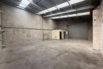 Tidy and Well-Presented Industrial Units. 