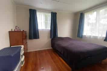 8 Armstrong Street, Huntly