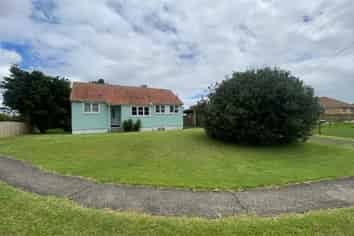 8 Armstrong Street, Huntly