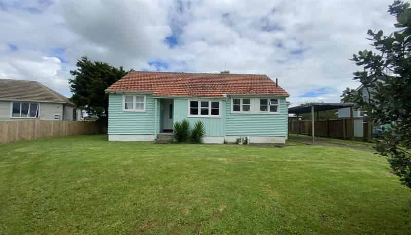 8 Armstrong Street, Huntly