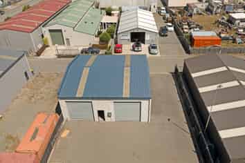 Tidy and Well-Presented Industrial Units. 