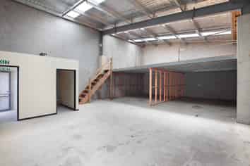 Tidy and Well-Presented Industrial Units. 